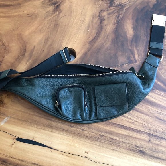 Avec la Troupe Handbags - Avec la Troupe leather fanny pack